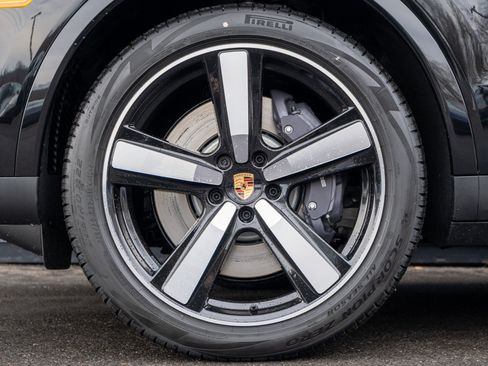 New 2026 Porsche Cayenne E-Hybrid image 12