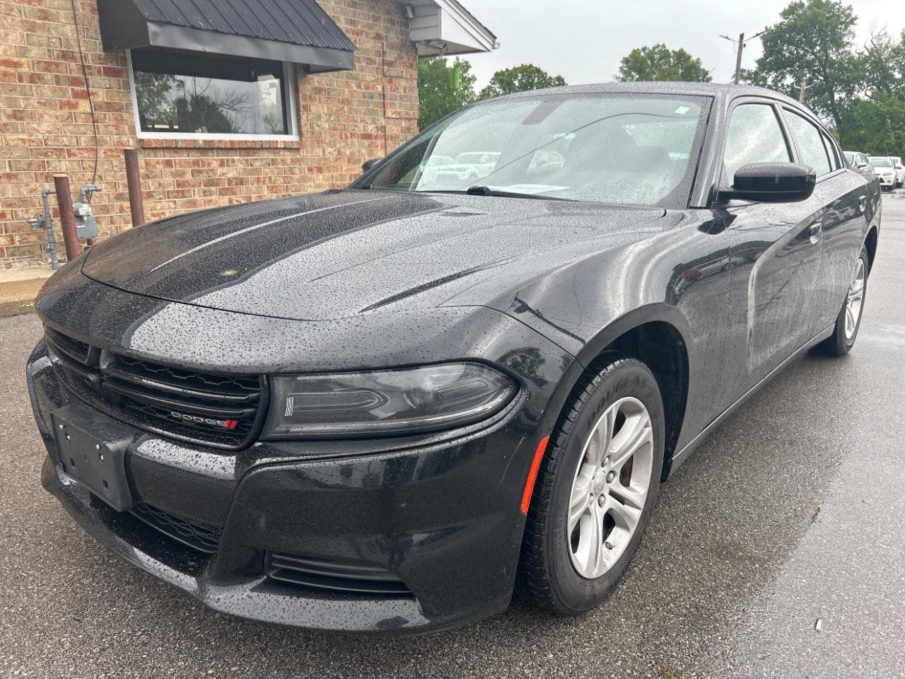 Used 2022 Dodge Charger SXT RWD image 1