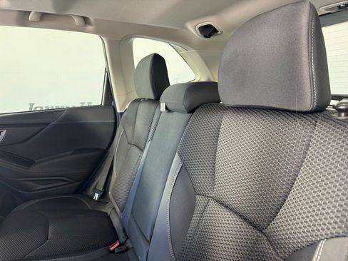 Used 2022 Subaru Forester Premium AWD/4WD image 11
