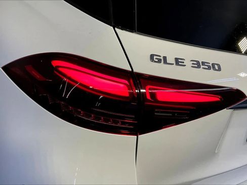 New 2026 Mercedes-Benz GLE 350 4MATIC image 5