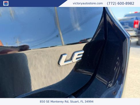 Used 2019 Toyota Sienna LE FWD image 50