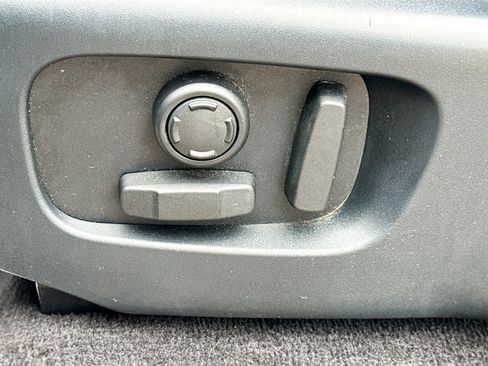 Used 2020 Land Rover Range Rover Sport HSE image 25