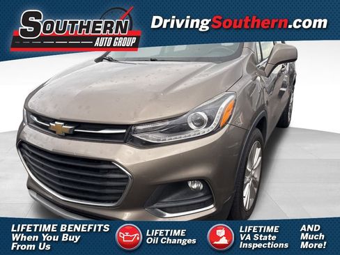 Used 2020 Chevrolet Trax Premier image 1
