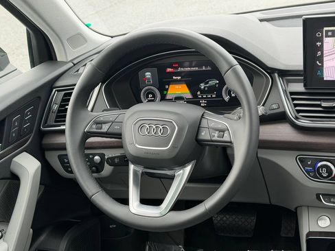 Used 2021 Audi Q5 e Prestige w/ Prestige Package AWD/4WD image 23