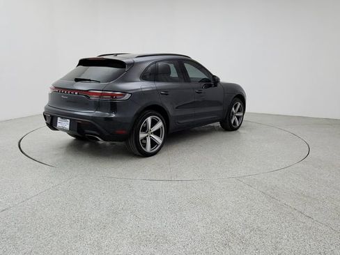 Used 2022 Porsche Macan image 5