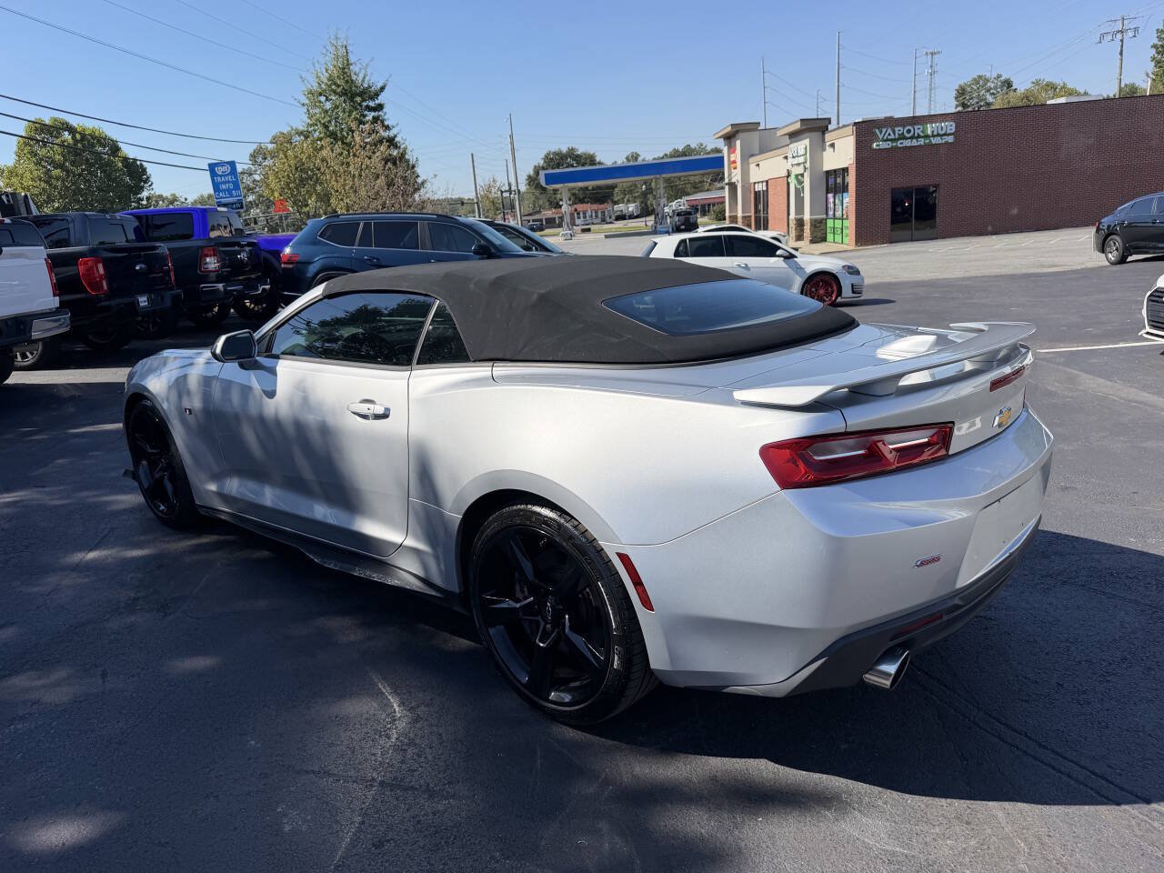 Used 2017 Chevrolet Camaro SS RWD image 7