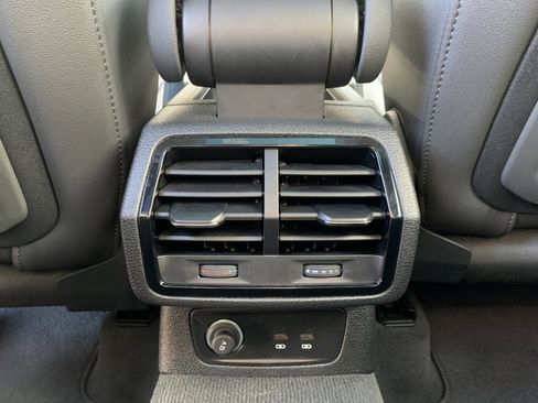 Certified 2025 Audi Q3 2.0T Premium w/ Convenience Package image 18