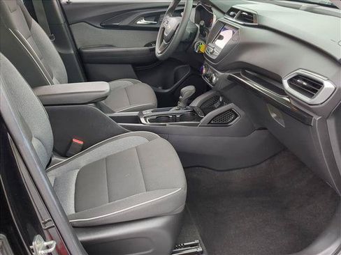 Used 2022 Chevrolet TrailBlazer LS FWD image 19