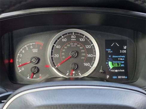 Used 2022 Toyota Corolla SE image 12
