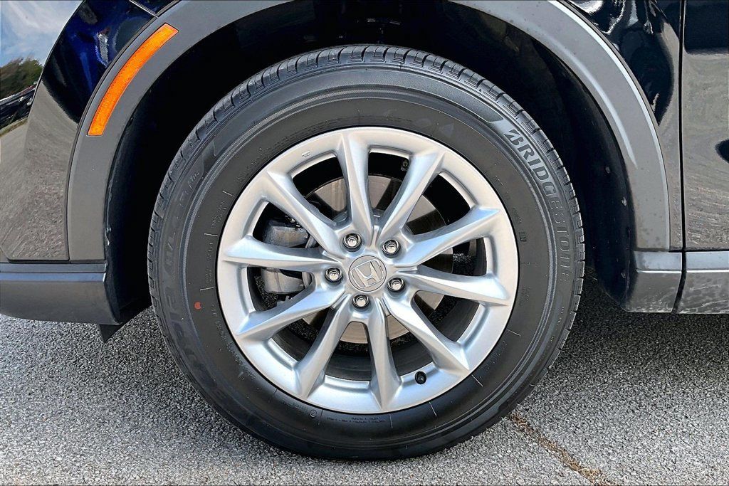 Used 2026 Honda CR-V EX image 11