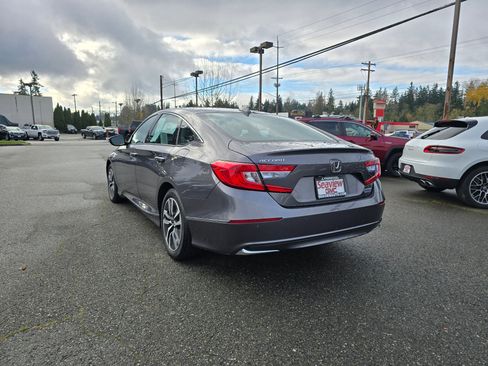 Used 2020 Honda Accord Touring image 5