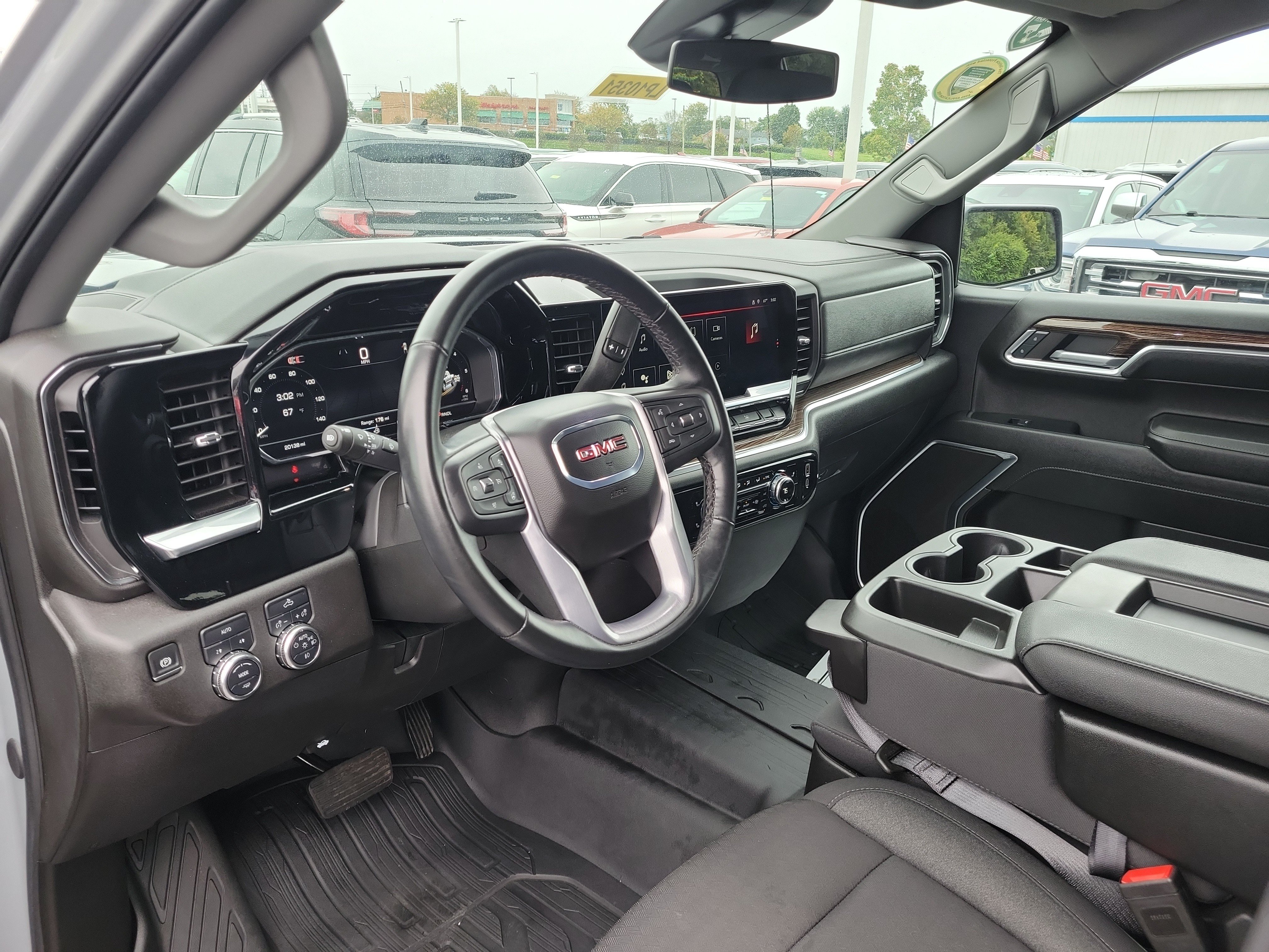 Used 2024 GMC Sierra 1500 Elevation AWD/4WD image 17