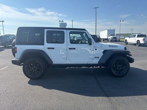Used 2023 Jeep Wrangler Unlimited w/ 8.4" Radio Group AWD/4WD image 4