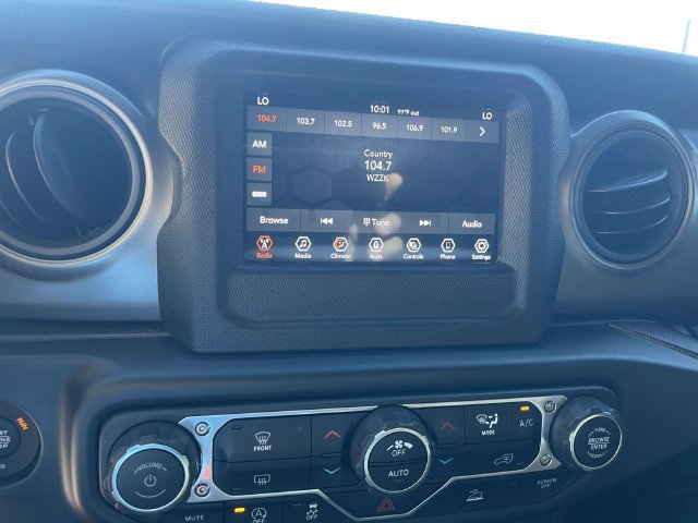 Used 2021 Jeep Gladiator Sport AWD/4WD image 26