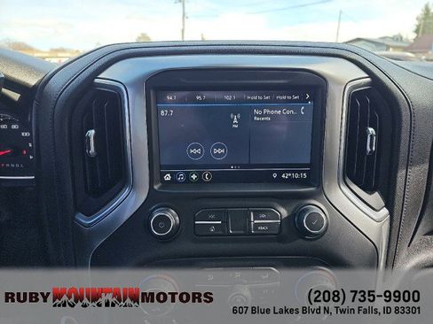 Used 2020 Chevrolet Silverado 2500 LT w/ Convenience Package image 20
