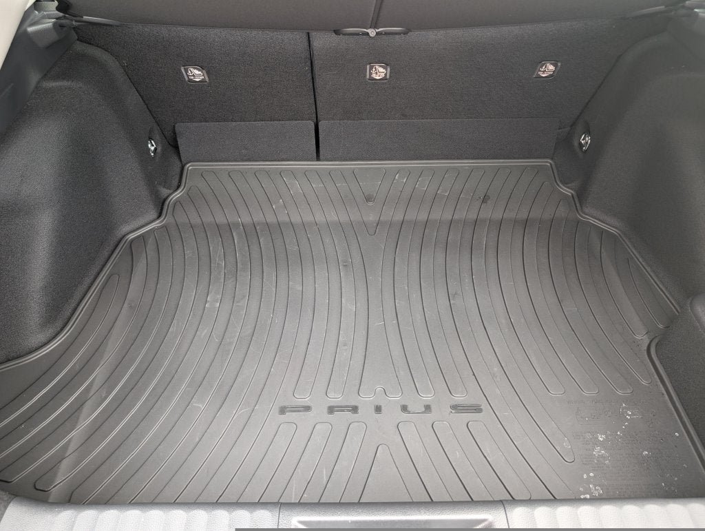 Certified 2026 Toyota Prius LE AWD/4WD image 32