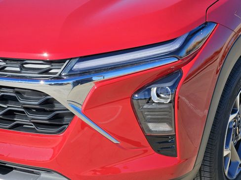 New 2026 Chevrolet Trax LT image 10