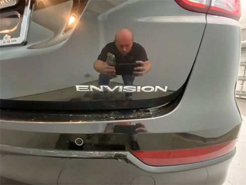 Used 2017 Buick Envision Essence image 12