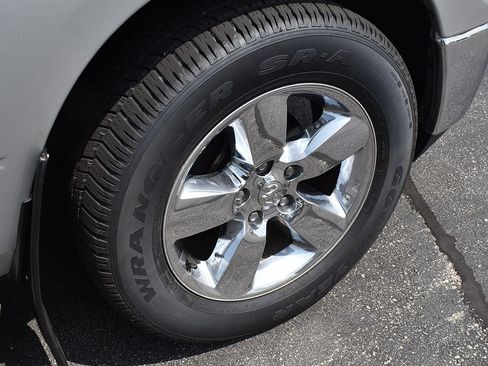 Used 2017 RAM 1500 Big Horn AWD/4WD image 9