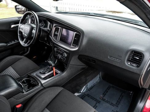 Used 2022 Dodge Charger R/T w/ Blacktop Package RWD image 9