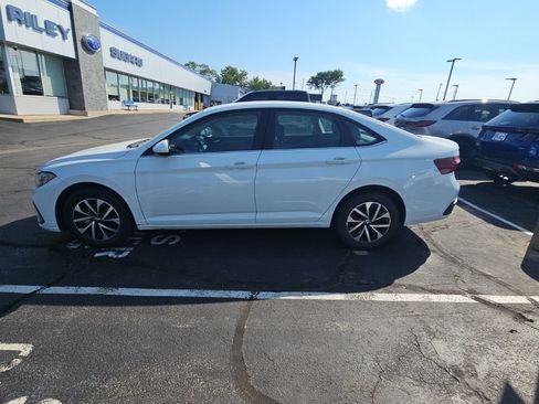 Used 2025 Volkswagen Jetta S FWD image 2
