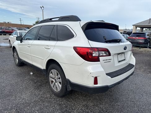 Used 2015 Subaru Outback 2.5i Premium w/ Popular Package #2 AWD/4WD image 5