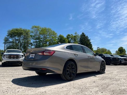 Used 2022 Chevrolet Malibu LT FWD image 5