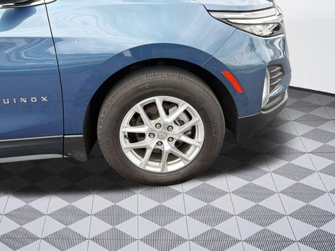 Used 2024 Chevrolet Equinox LT FWD image 11
