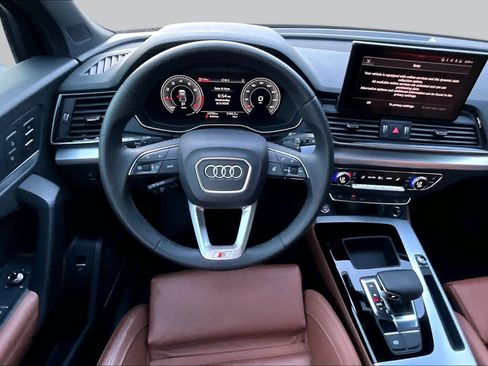 Used 2024 Audi Q5 2.0T Premium Plus w/ Premium Plus Package AWD/4WD image 6
