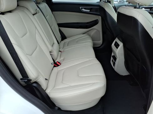 Certified 2022 Ford Edge Titanium image 14