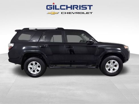 Used 2020 Toyota 4Runner SR5 Premium image 7