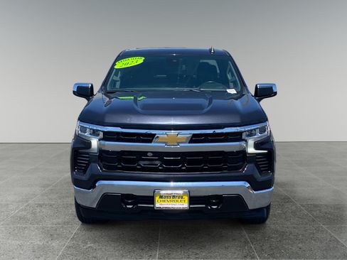 Used 2023 Chevrolet Silverado 1500 LT w/ Protection Package AWD/4WD image 8