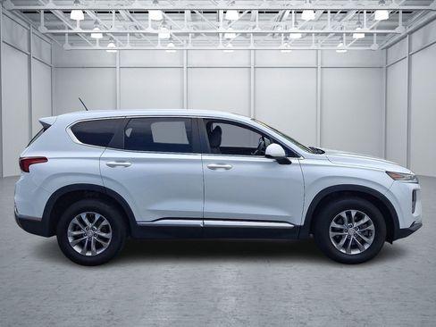 Used 2019 Hyundai Santa Fe SE AWD/4WD image 6