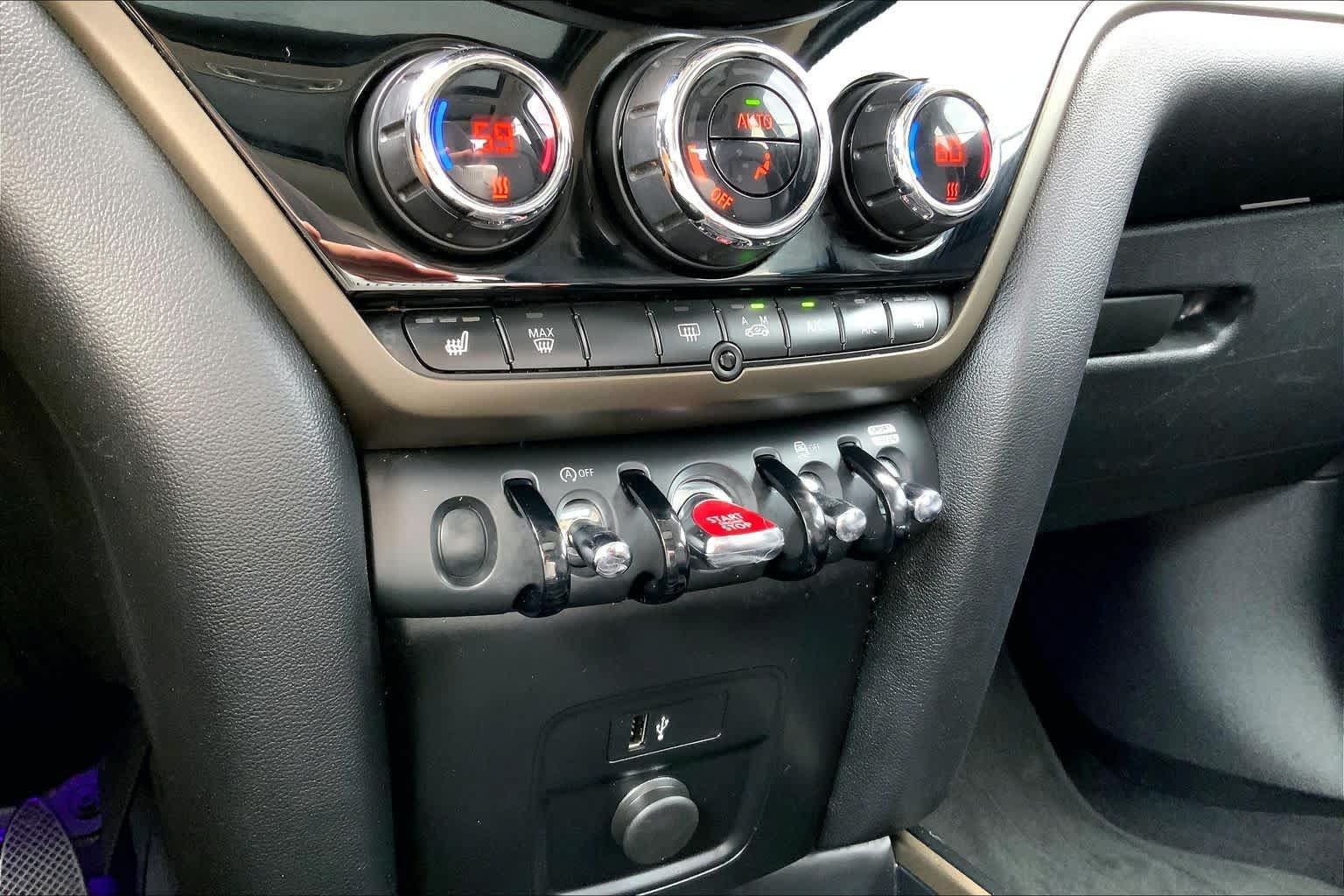 Used 2019 MINI Cooper Countryman S w/ Premium Package FWD image 33