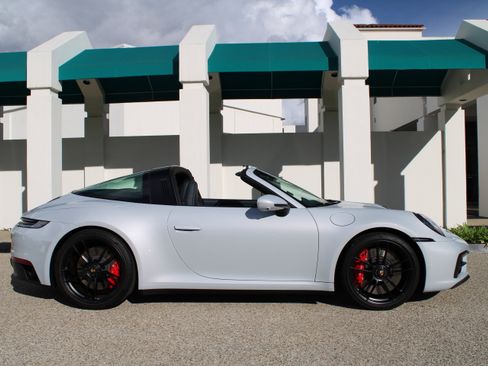 Used 2023 Porsche 911 Targa 4 GTS image 8