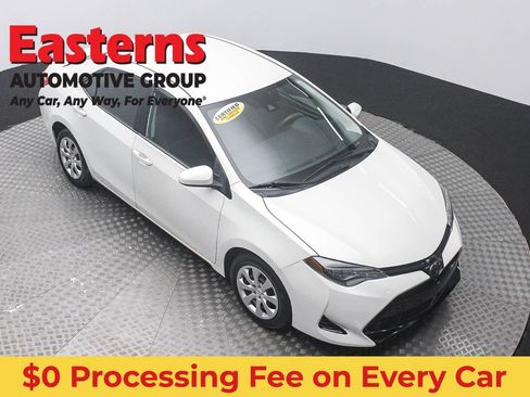 Used 2019 Toyota Corolla LE FWD image 3