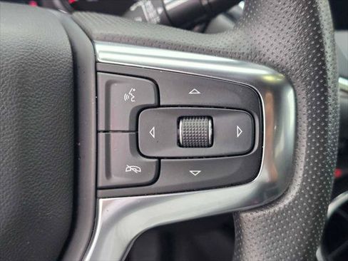 Used 2025 Chevrolet Blazer LT AWD/4WD image 30