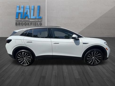 Certified 2025 Volkswagen ID.4 Pro AWD/4WD image 6