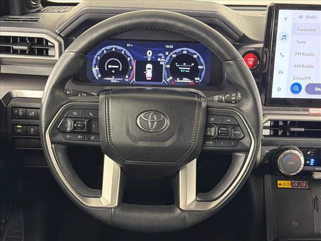 Used 2025 Toyota 4Runner TRD Off-Road Premium AWD/4WD image 24