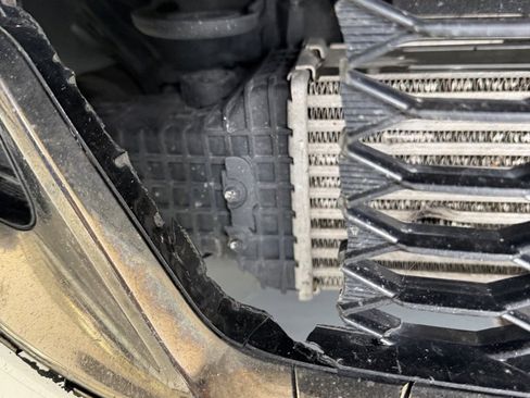 Used 2018 Kia Stinger GT image 3