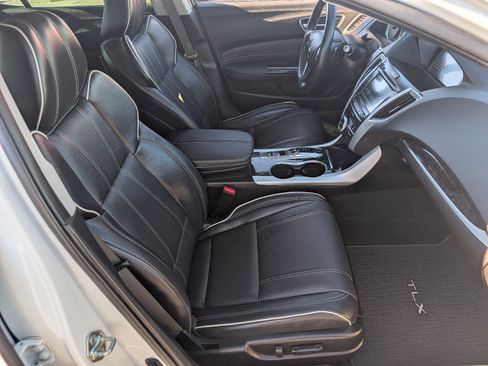 Used 2018 Acura TLX V6 w/ Technology Package image 8