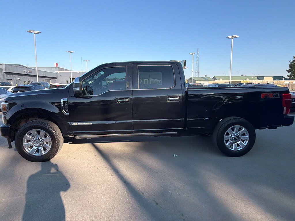 Used 2020 Ford F250 Platinum w/ FX4 Off-Road Package AWD/4WD image 1