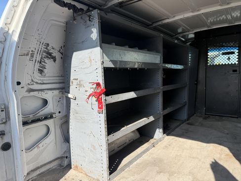 Used 2009 Ford E-350 and Econoline 350 Super Duty image 23