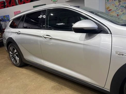 Used 2018 Buick Regal Essence w/ Sights and Sounds Package AWD/4WD image 53