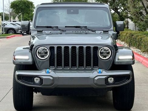 Used 2022 Jeep Wrangler Unlimited Sahara image 8