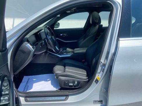 Used 2019 BMW 330i xDrive Sedan w/ Driving Assistance Package AWD/4WD image 10