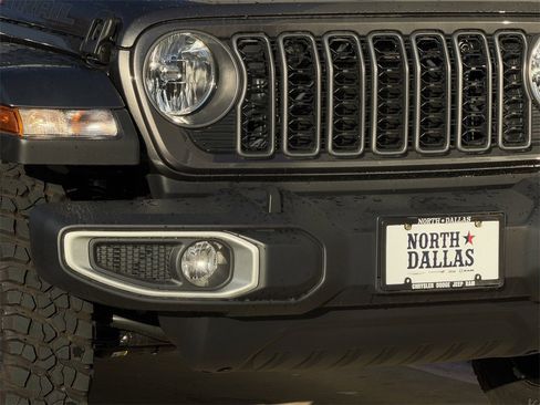 New 2025 Jeep Gladiator Sport image 7