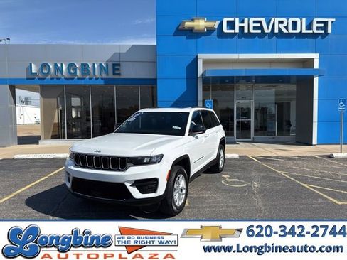 Used 2024 Jeep Grand Cherokee Laredo X w/ Luxury Tech Group I AWD/4WD image 1