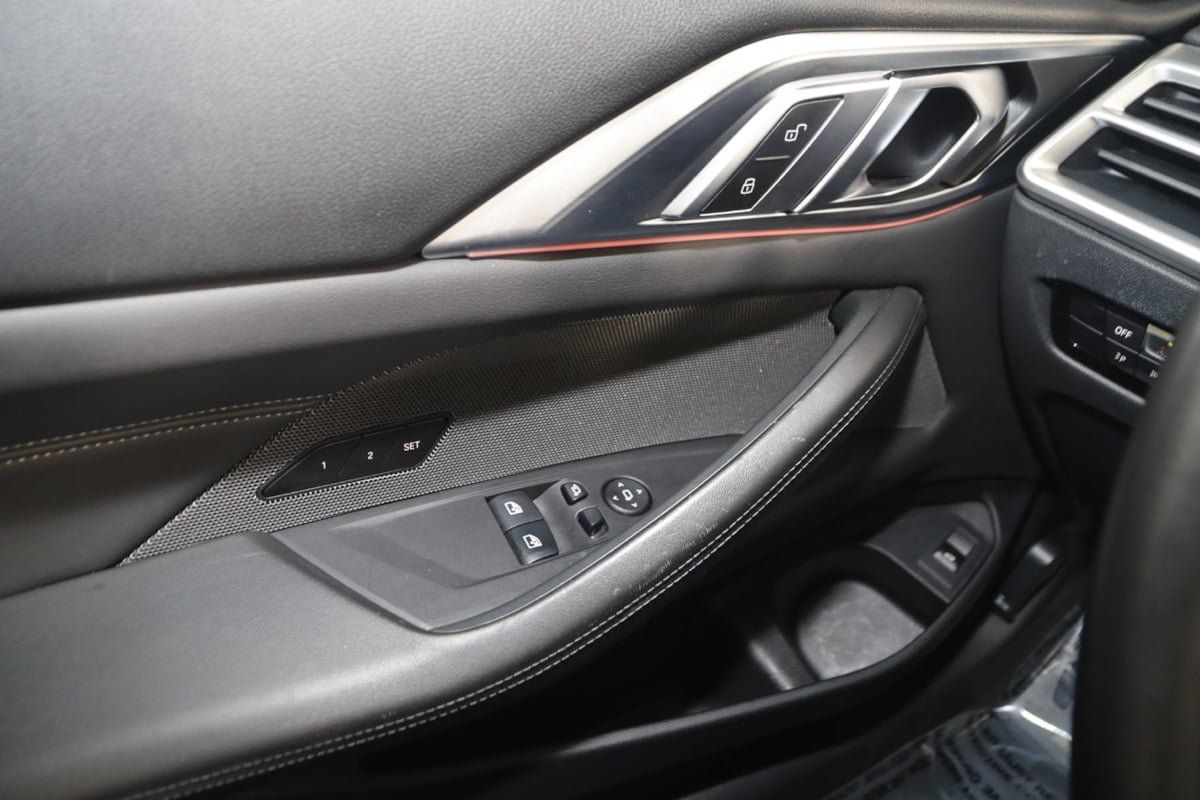 Used 2025 BMW M4 Competition w/ Executive Package RWD image 37