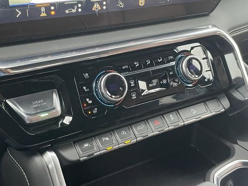 Used 2026 GMC Sierra 1500 Denali Ultimate image 18